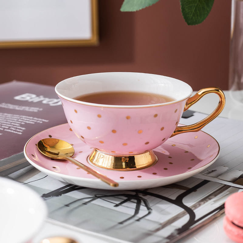 セラミックピンクコーヒーマグカップ、ディッシュティーカップ付 - Coffee Tea Flask のレビューと価格
