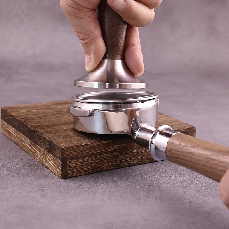 304ステンレス鋼とクルミのカバーヘッドエスプレッソレベラー - Coffee Tamper Leveler のレビューと価格