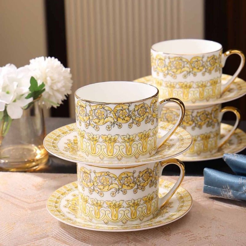 高級ヨーロッパコーヒーセット　ボーンチャイナ　金彩アフタヌー - Coffee Tea Love のレビューと価格