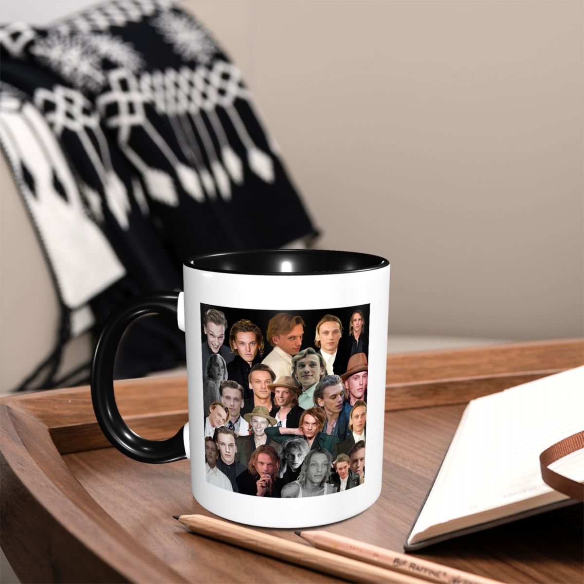 ジェイミー・キャンベル・ボウワー写真コラージュマグ面白いセラ - Coffee Tea Photos のレビューと価格
