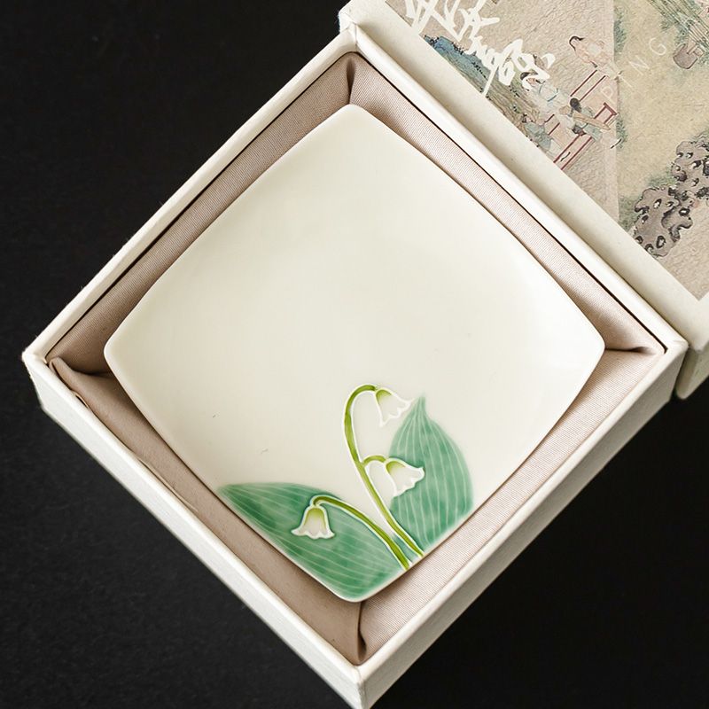 手描きのスズラン柄セラミックコースター、正方形耐熱マット、お - Valley Tea And Coffee のレビューと価格