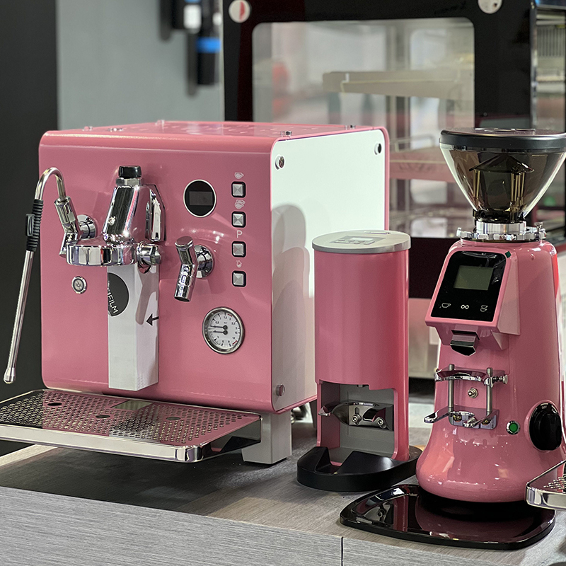 業務用ピンクセミオートエスプレッソコーヒーメーカー - Coffee & Tea Restaurant のレビューと価格